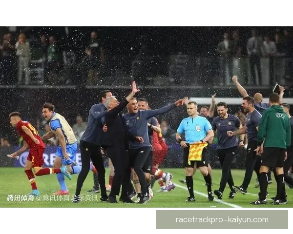 穆里尼奥阵型变化引发热议，球队战术灵活性备受关注